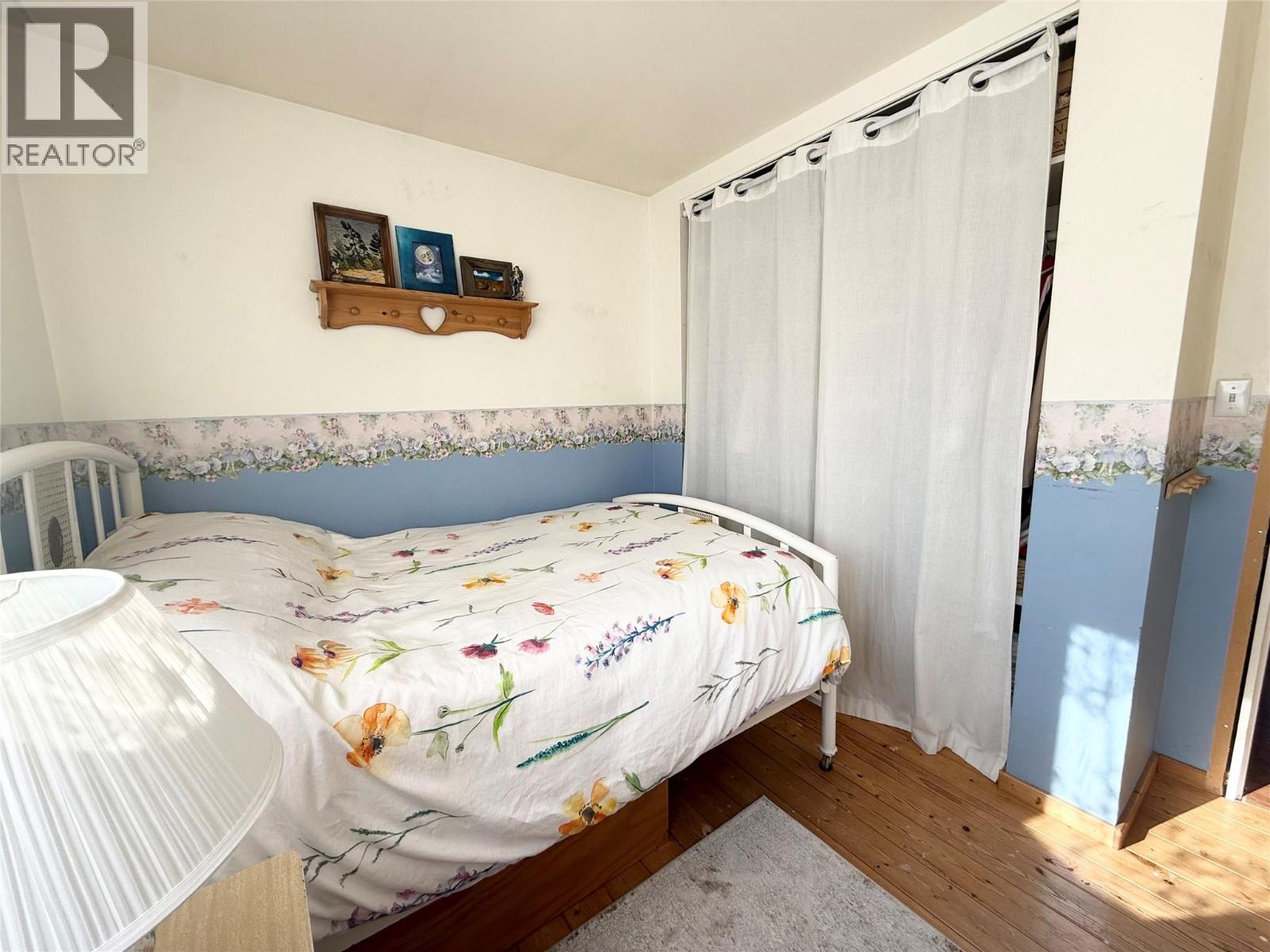 1687 Canford Avenue, Merritt