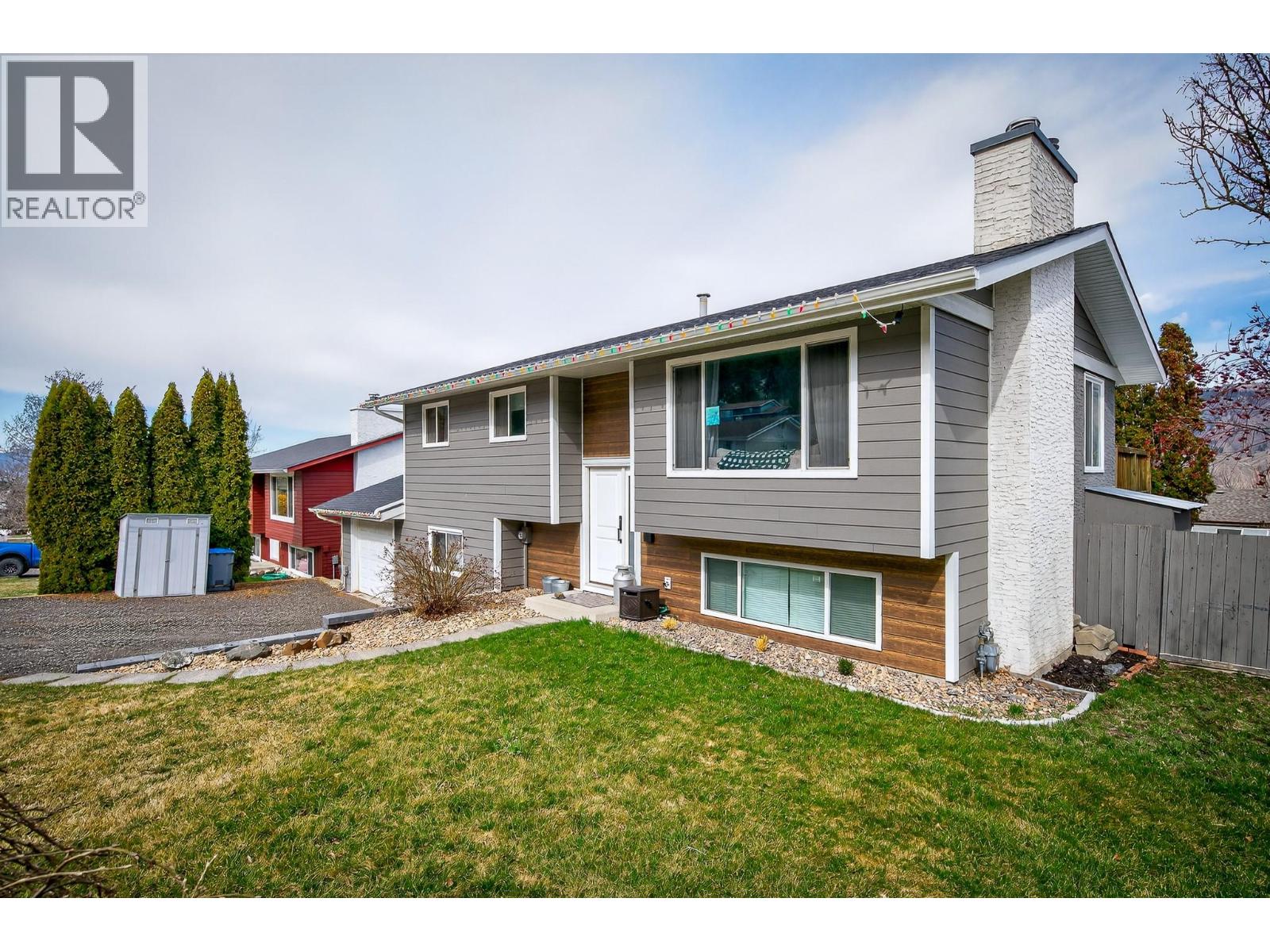  2368 OMINECA Drive, Kamloops