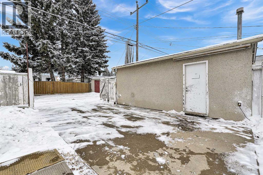 Single Family House Bungalow for Sale in  Northmount Drive NW Brentwood Calgary 