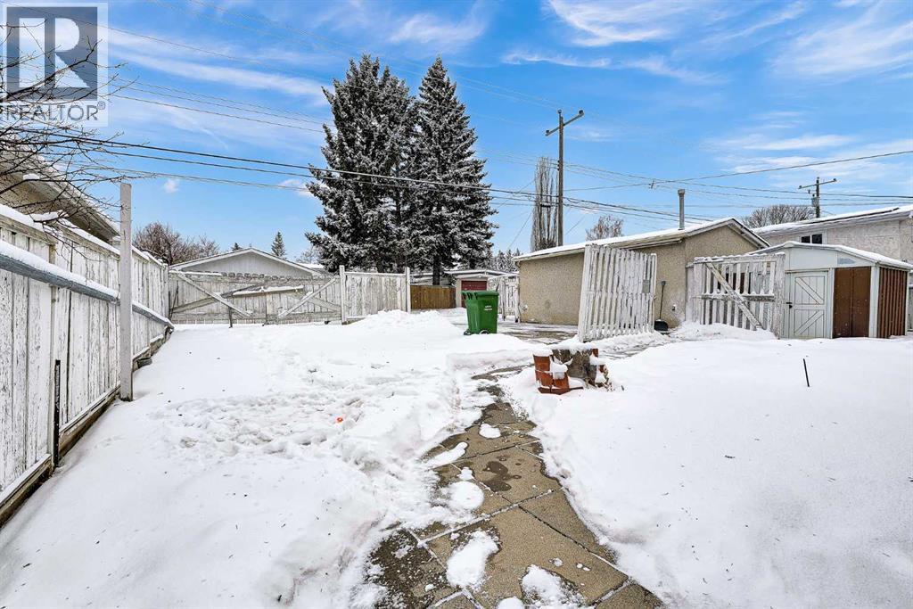 1483 Northmount Drive NW, Calgary, Alberta