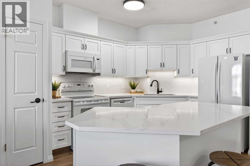 Single Family House for Sale in   Dalhousie Drive NW Dalhousie Calgary 