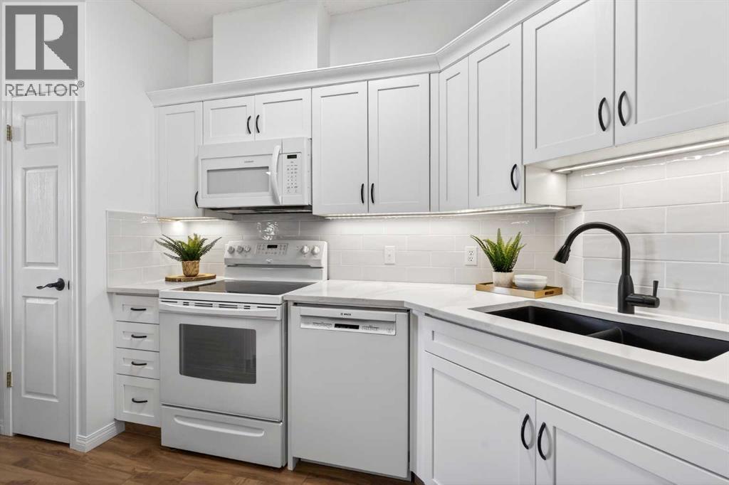 Single Family House for Sale in   Dalhousie Drive NW Dalhousie Calgary 