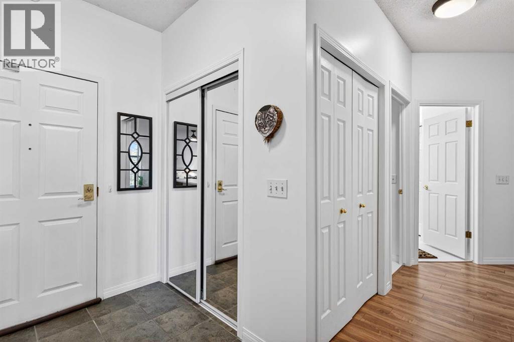 Single Family House for Sale in   Dalhousie Drive NW Dalhousie Calgary 