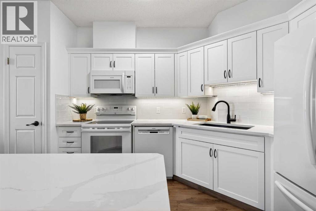 Single Family House for Sale in   Dalhousie Drive NW Dalhousie Calgary 