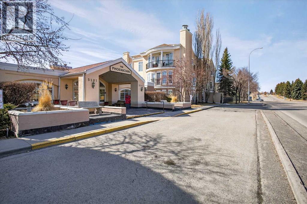 Single Family House for Sale in   Dalhousie Drive NW Dalhousie Calgary 