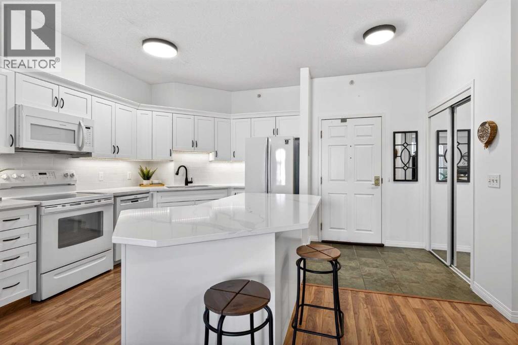 404, 5201 Dalhousie Drive NW, Calgary, Alberta