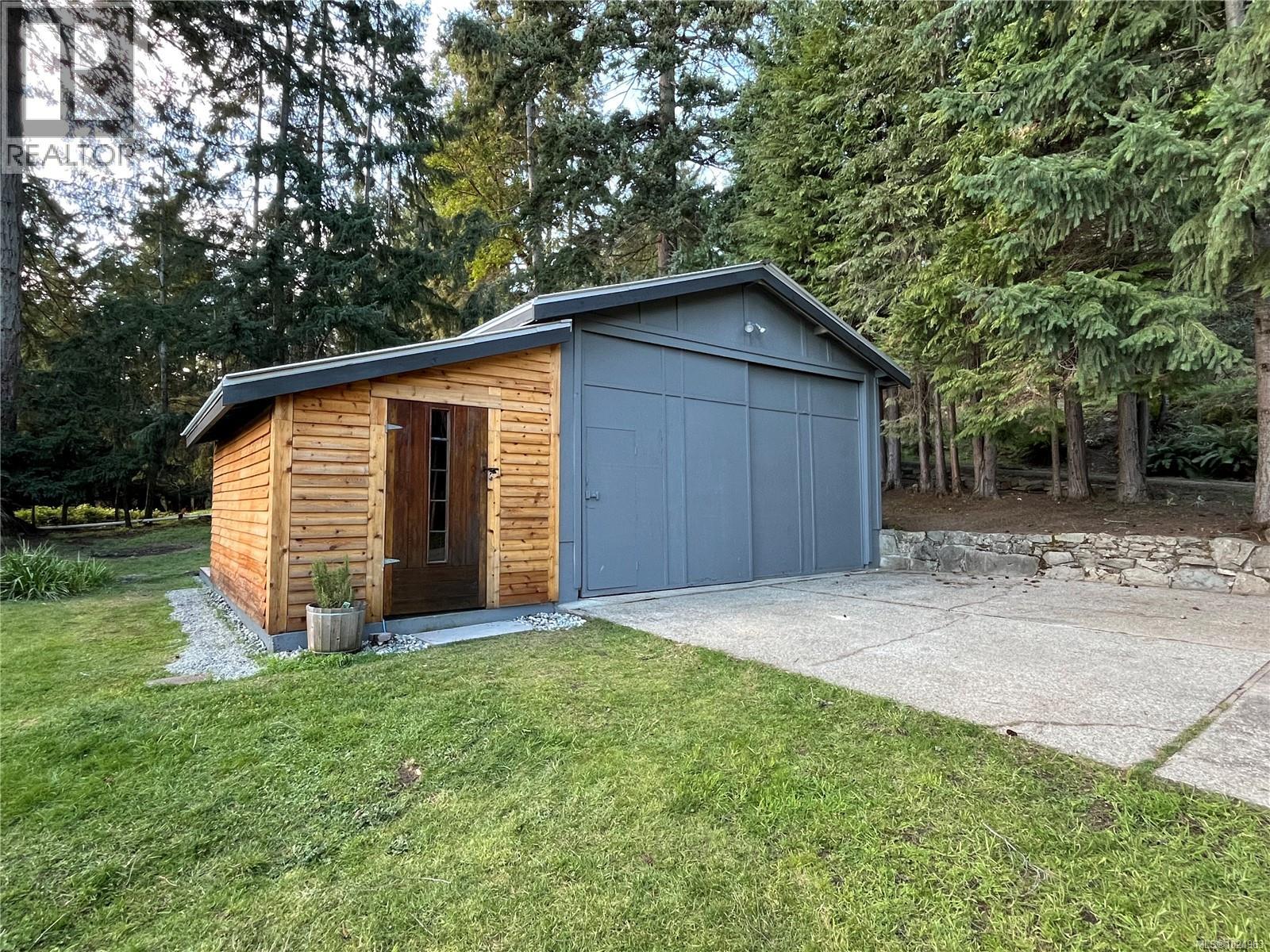 285 MOUNTAIN PARK DR - 47