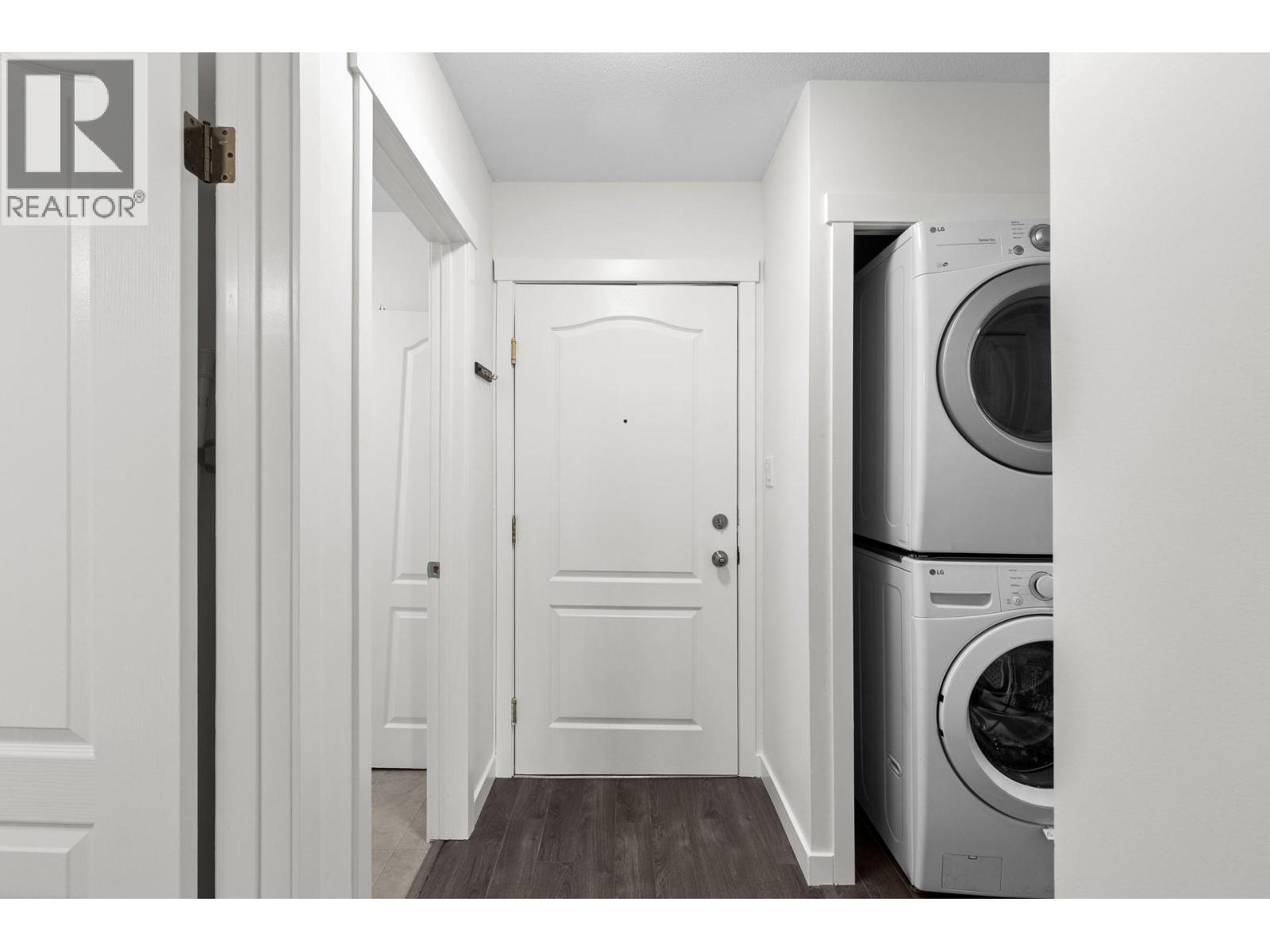 402 769 KLO Road, Kelowna