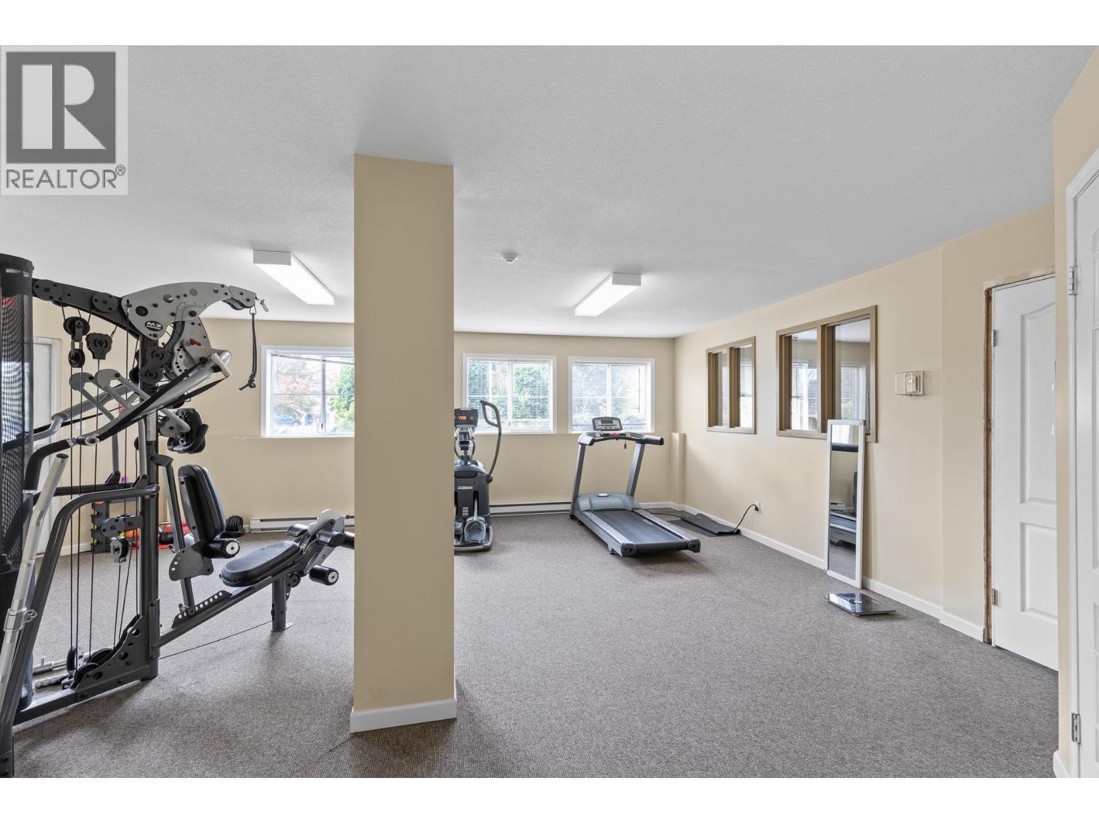 402 769 KLO Road, Kelowna