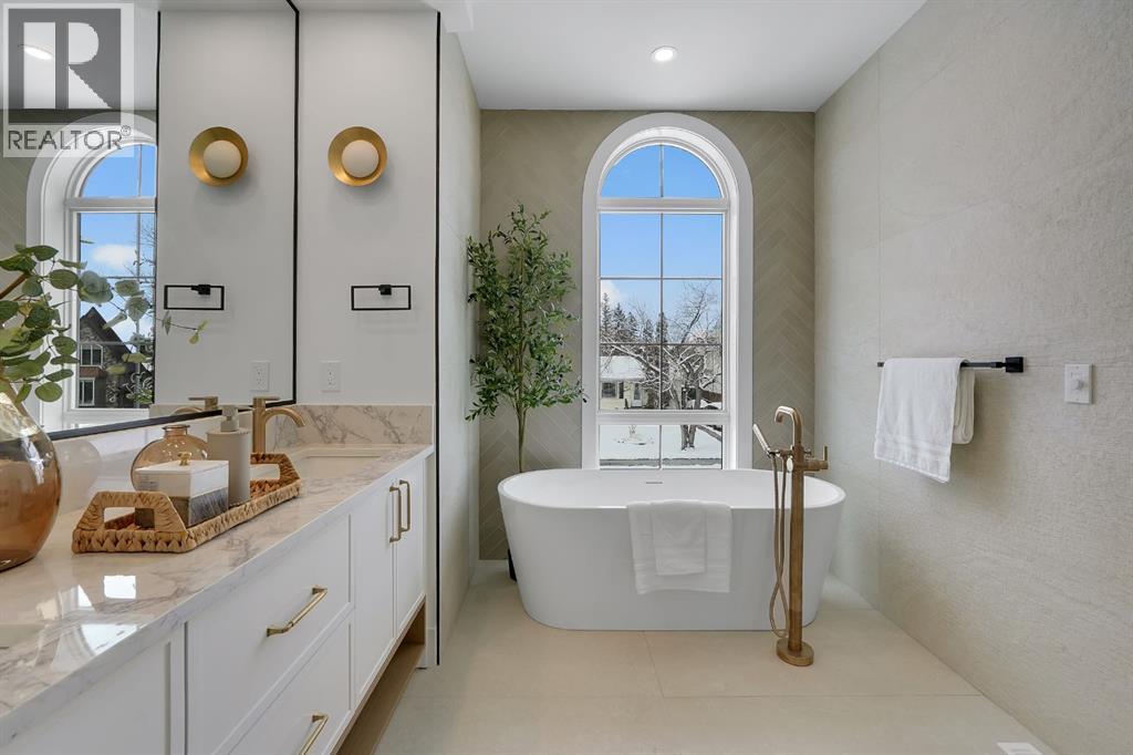 Single Family House for Sale in  A Street NW Parkdale Calgary 