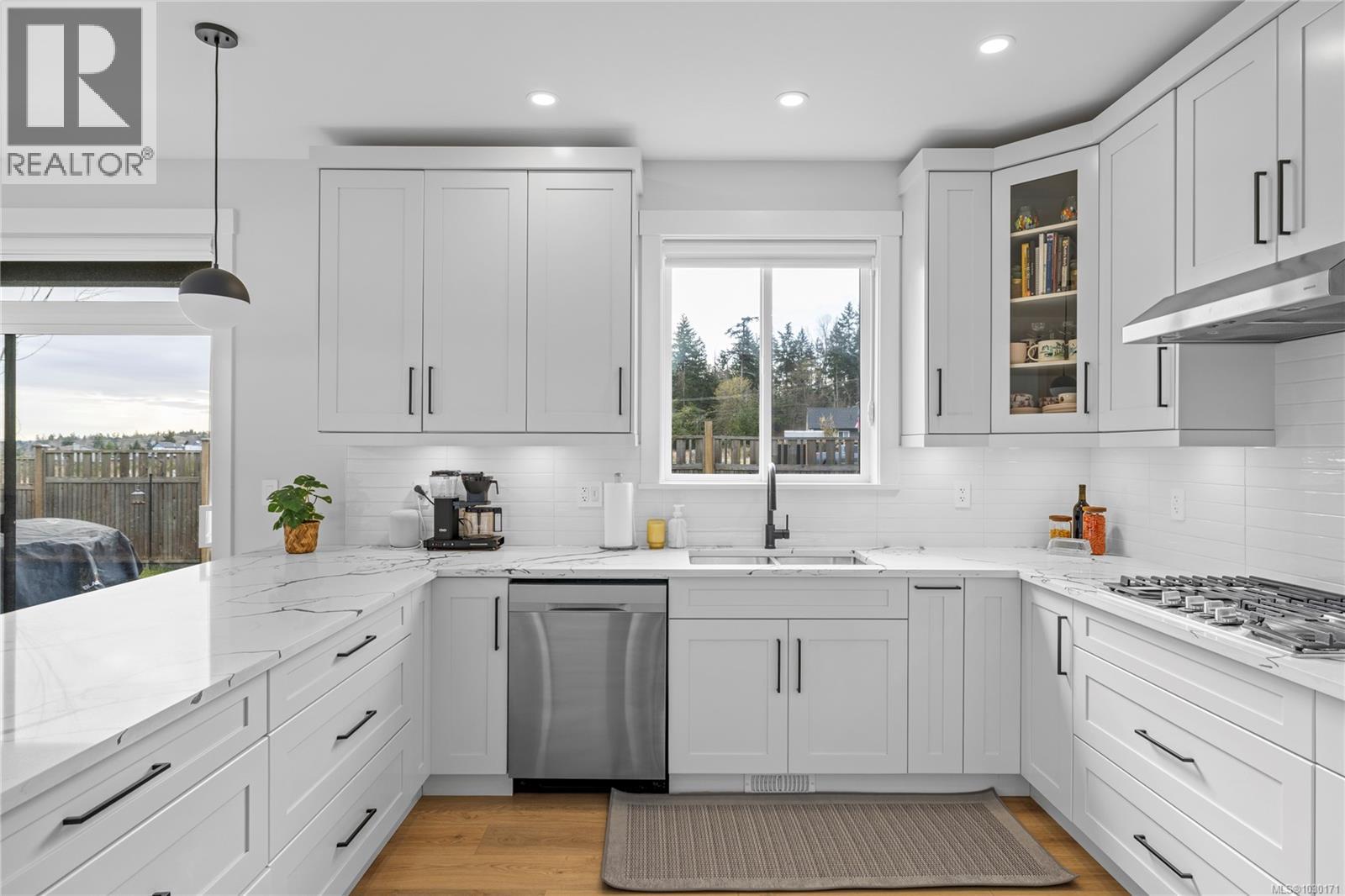 150 Cabot Crt - 6