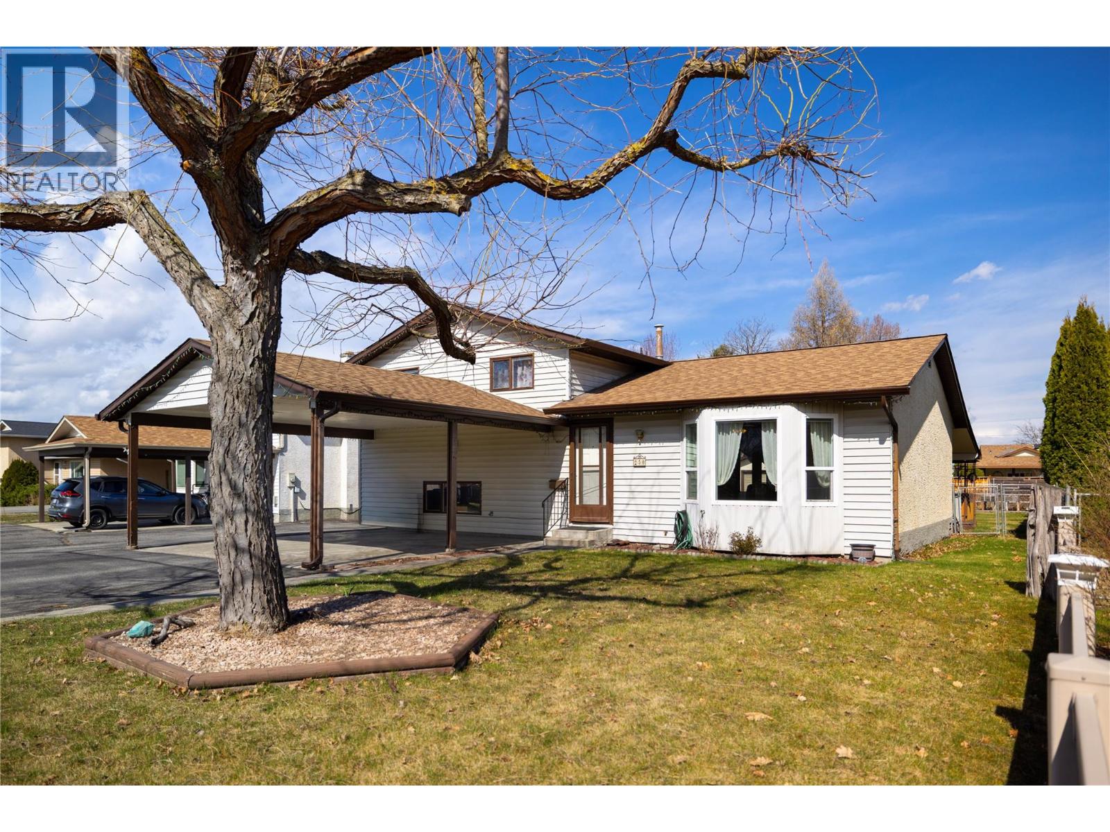 250 Hillaby Avenue - 1