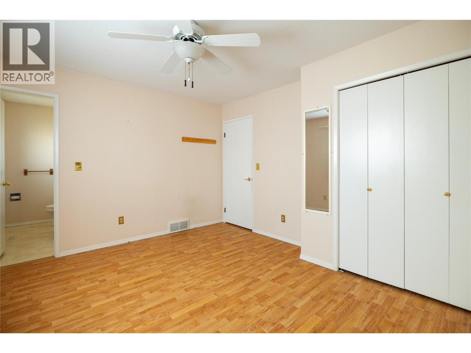 250 Hillaby Avenue - 12