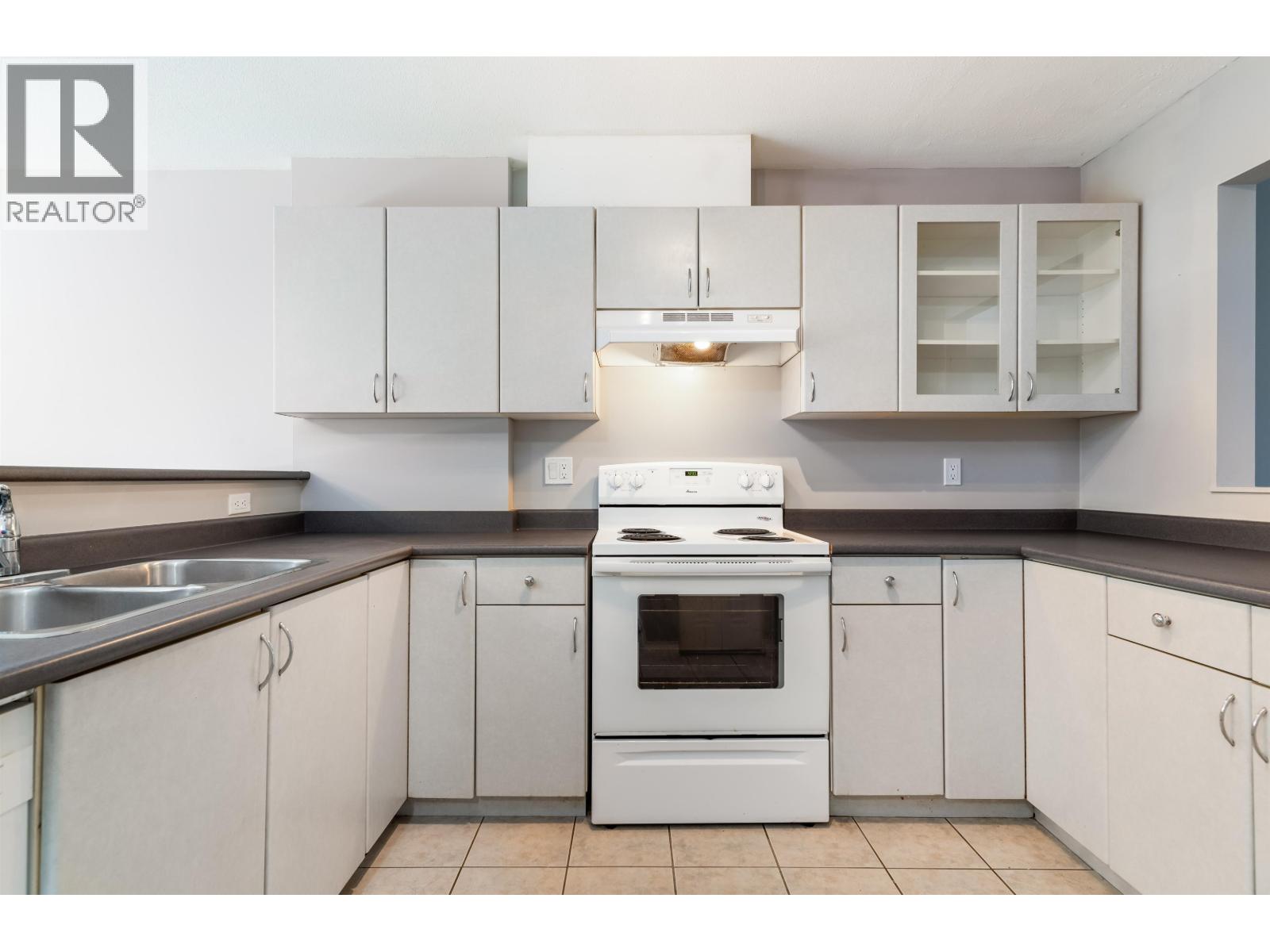 132 SHORELINE CIRCLE, Port Moody