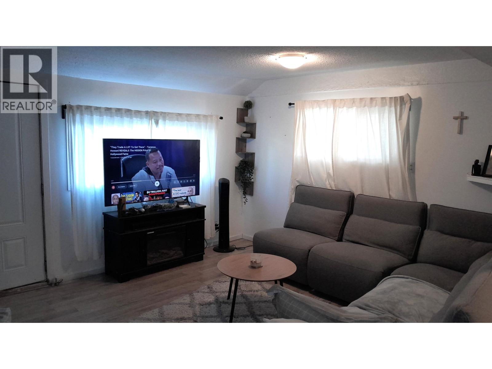 21471 121 Avenue - photo 2