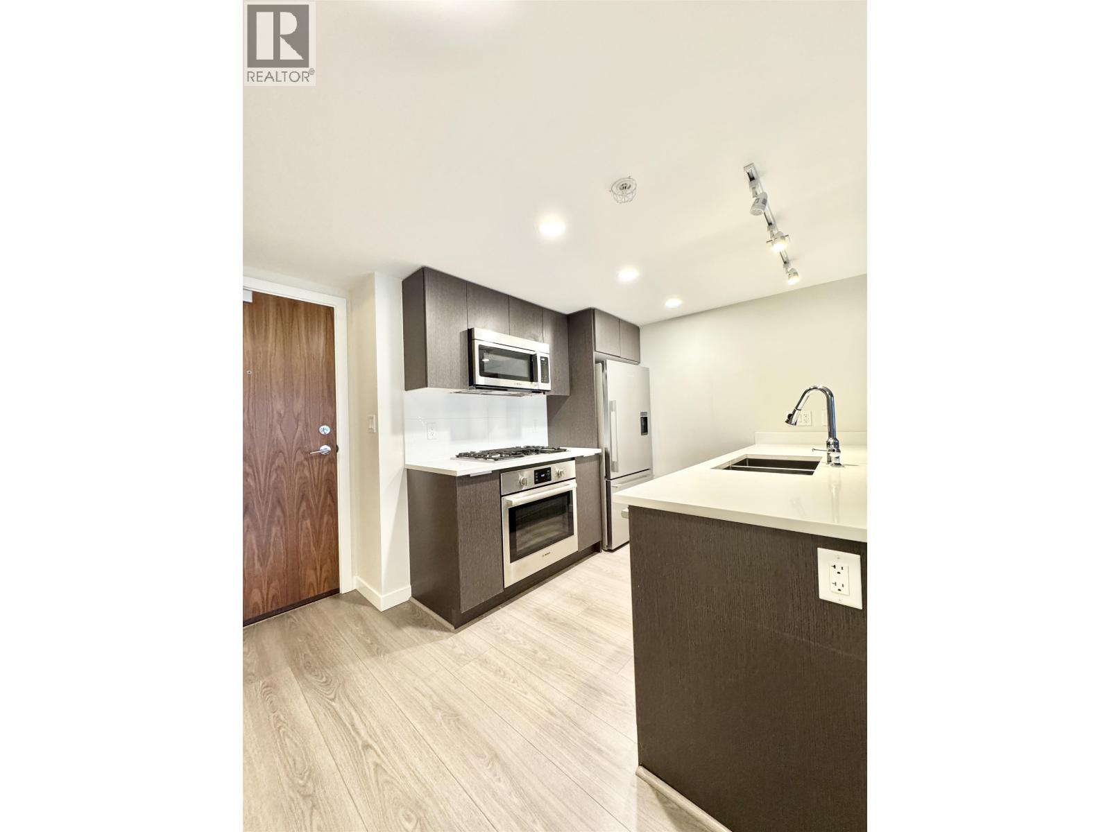 720 8699 HAZELBRIDGE Way - photo 2