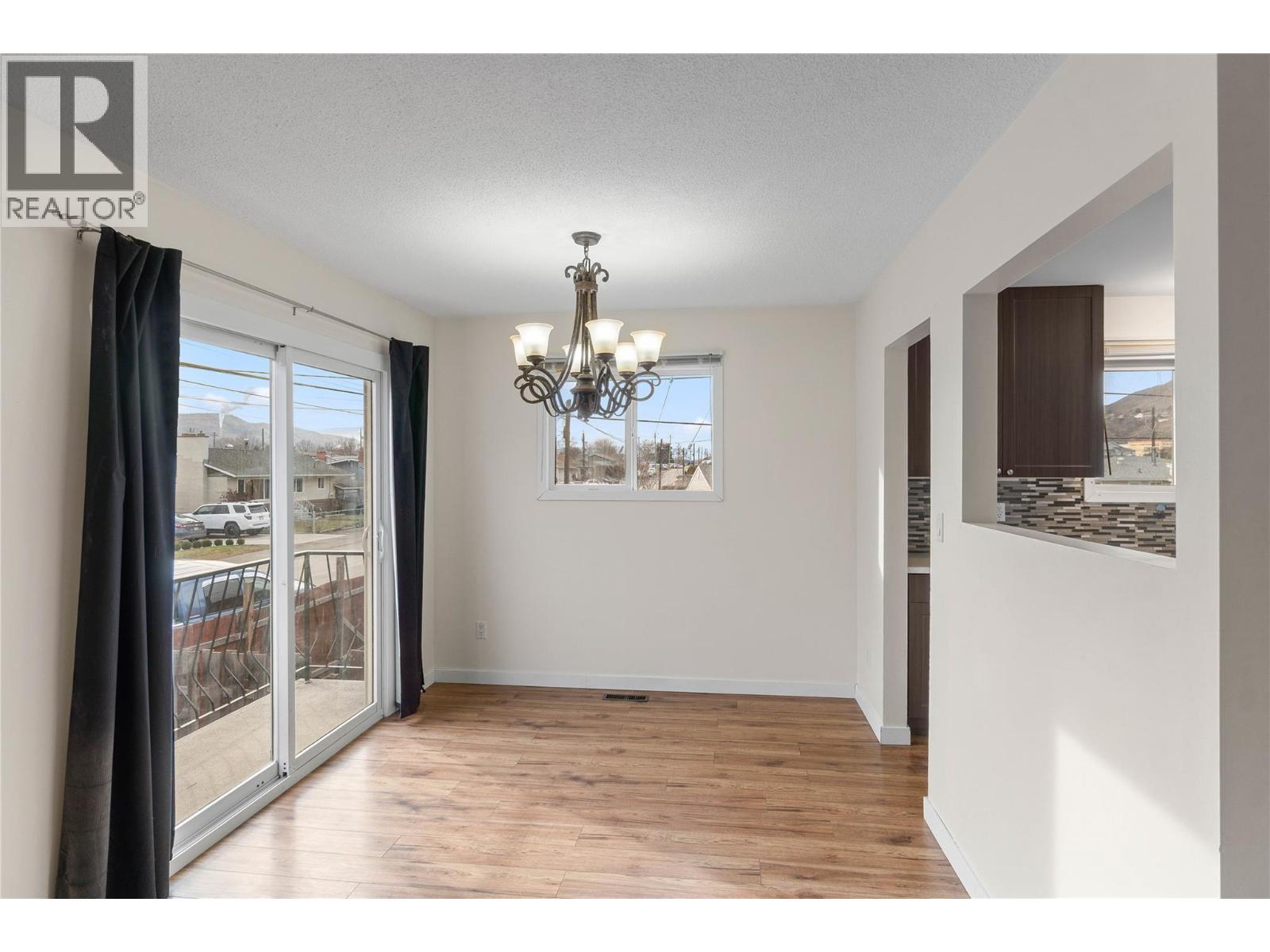 602 Windsor Avenue - 4