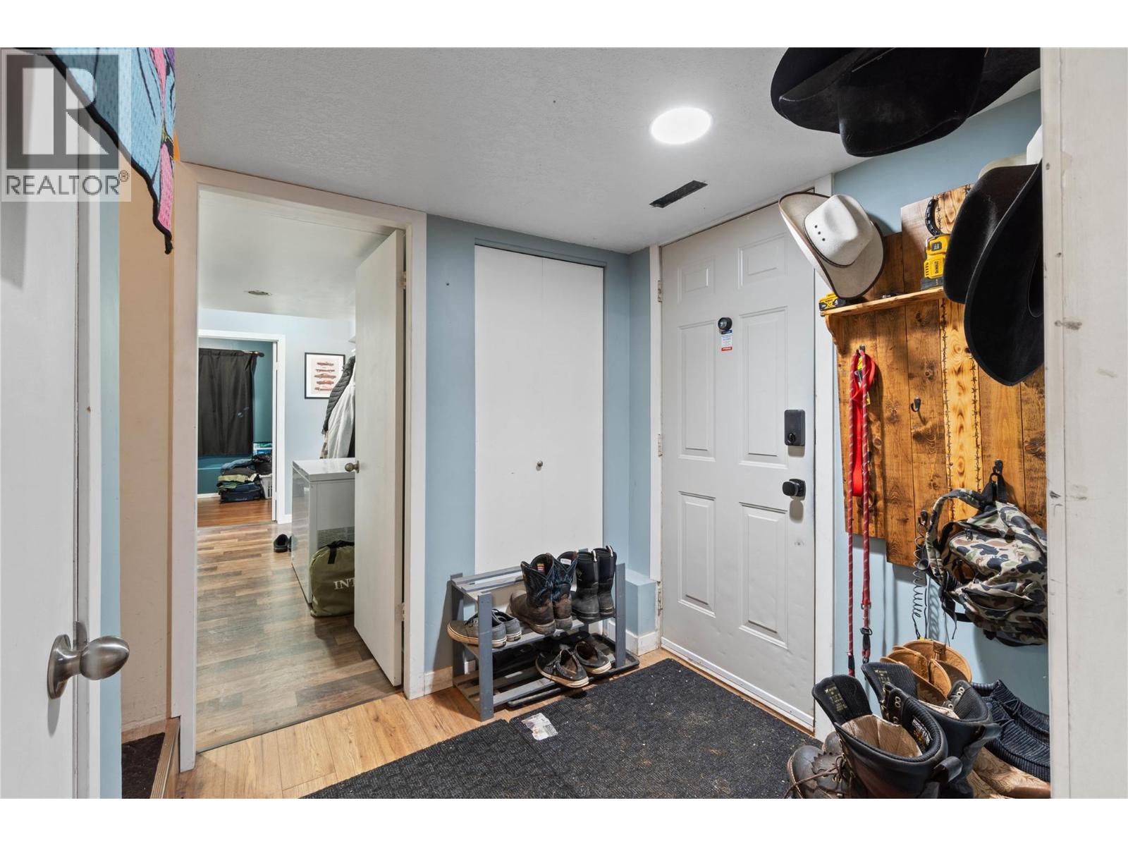 602 Windsor Avenue - 47