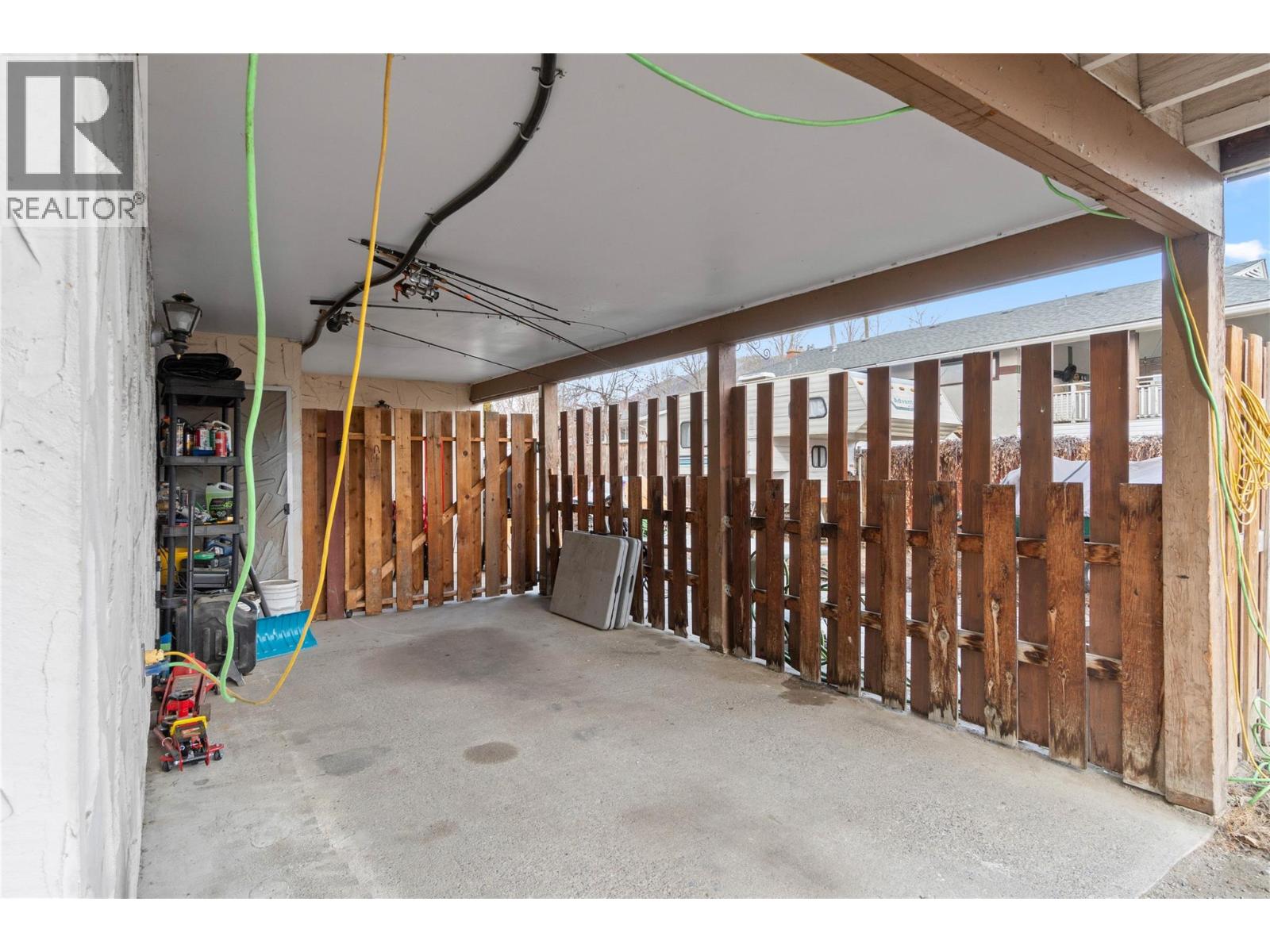 602 WINDSOR AVENUE - 54