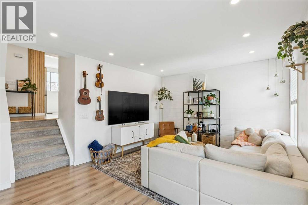 Single Family House 5 Level for Sale in  Ranchlands Road NW Ranchlands Calgary 