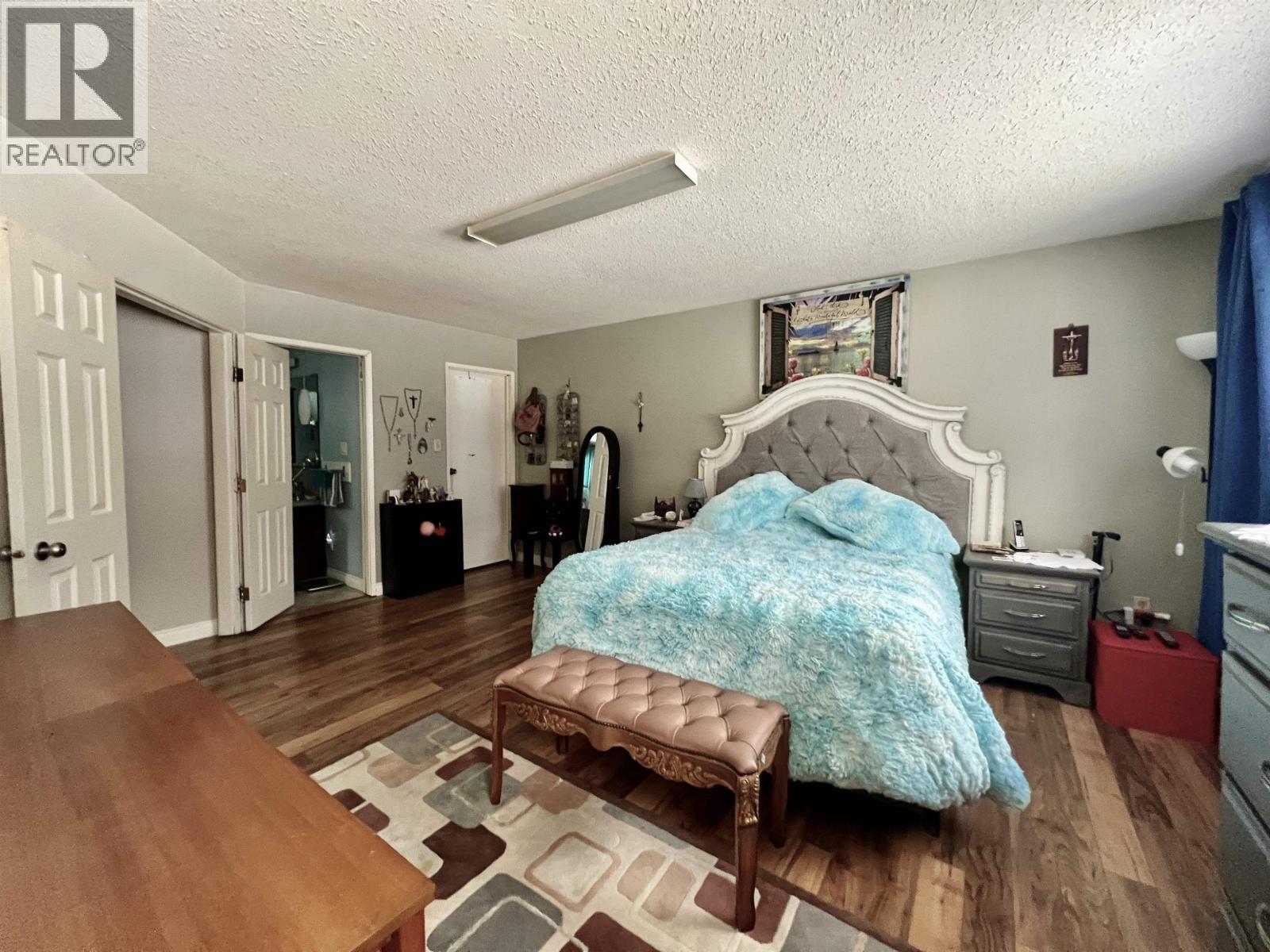 196 CHINOOK AVENUE - 17