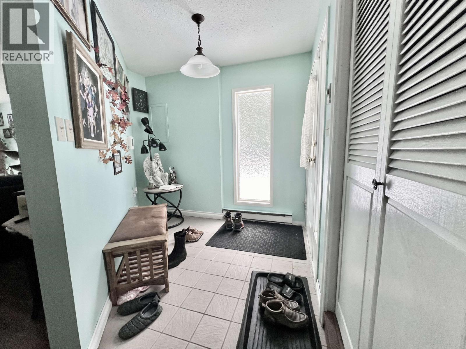 196 CHINOOK AVENUE - Image 2