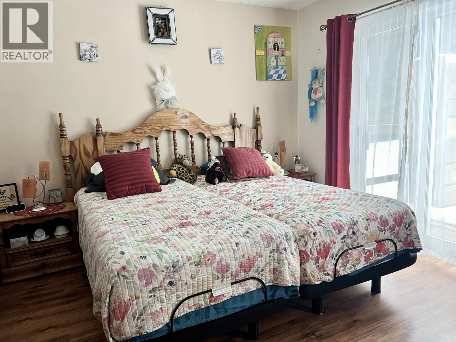 196 CHINOOK AVENUE - 23