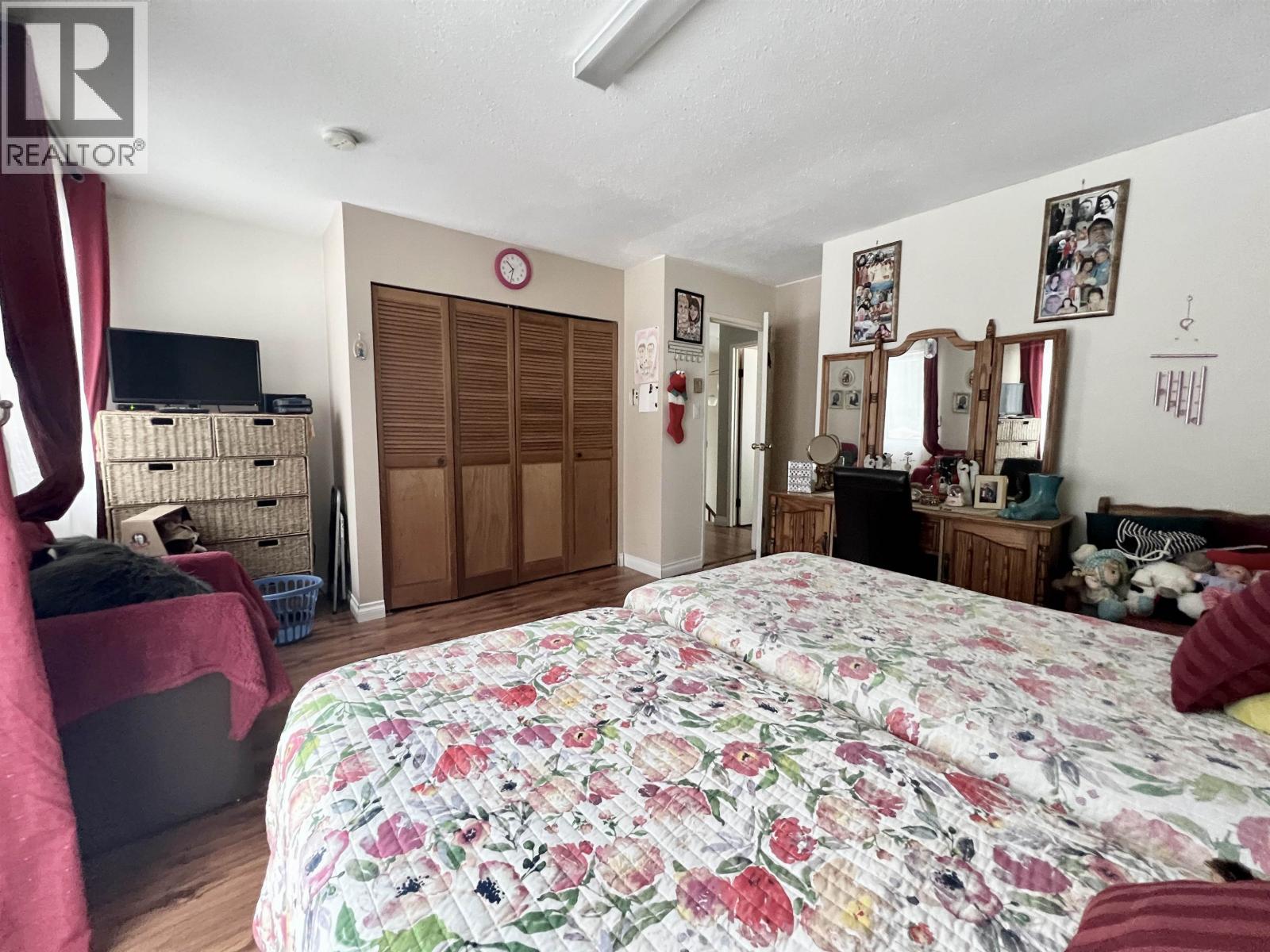 196 CHINOOK AVENUE - 24