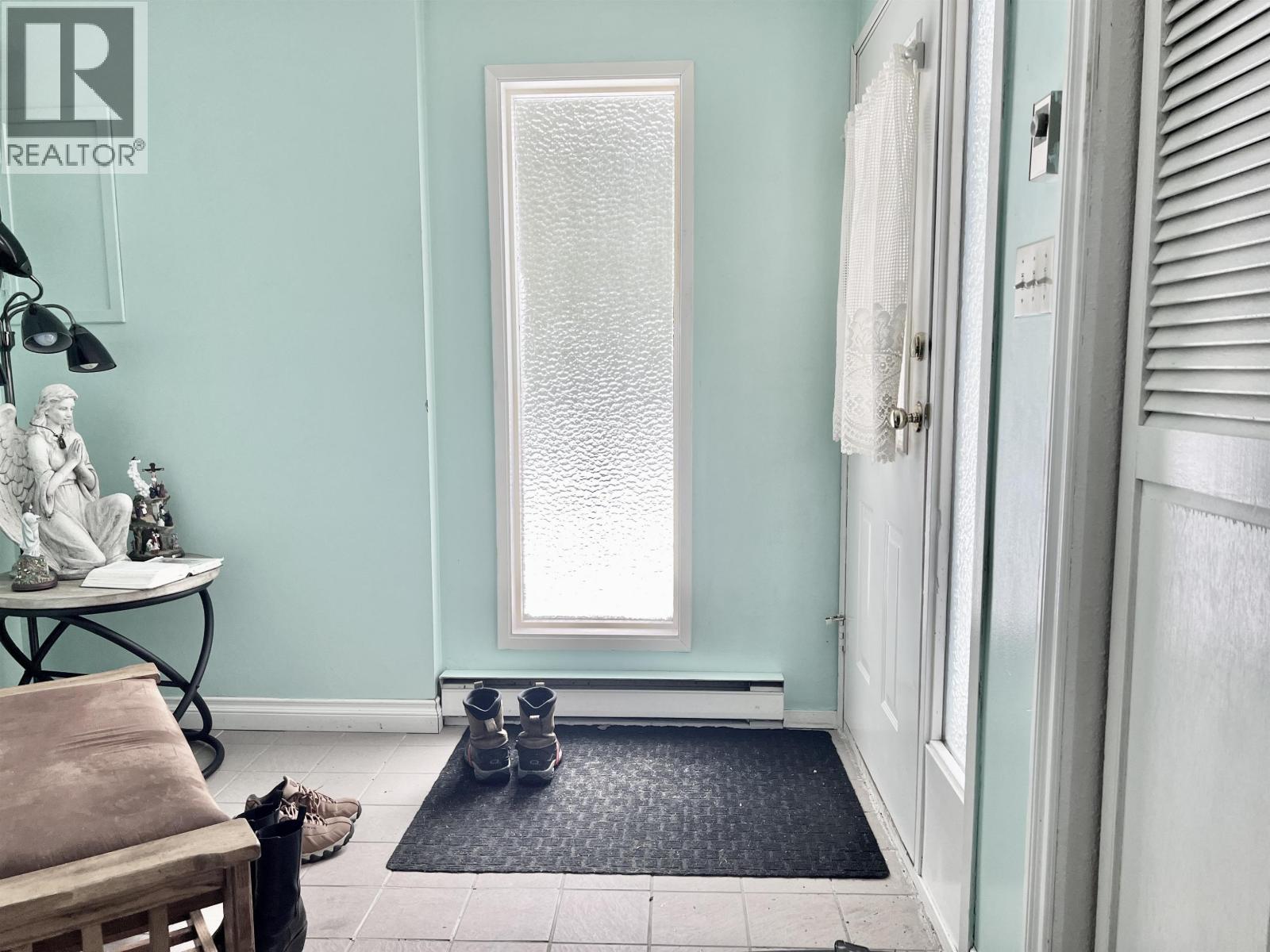 196 CHINOOK AVENUE - Image 3