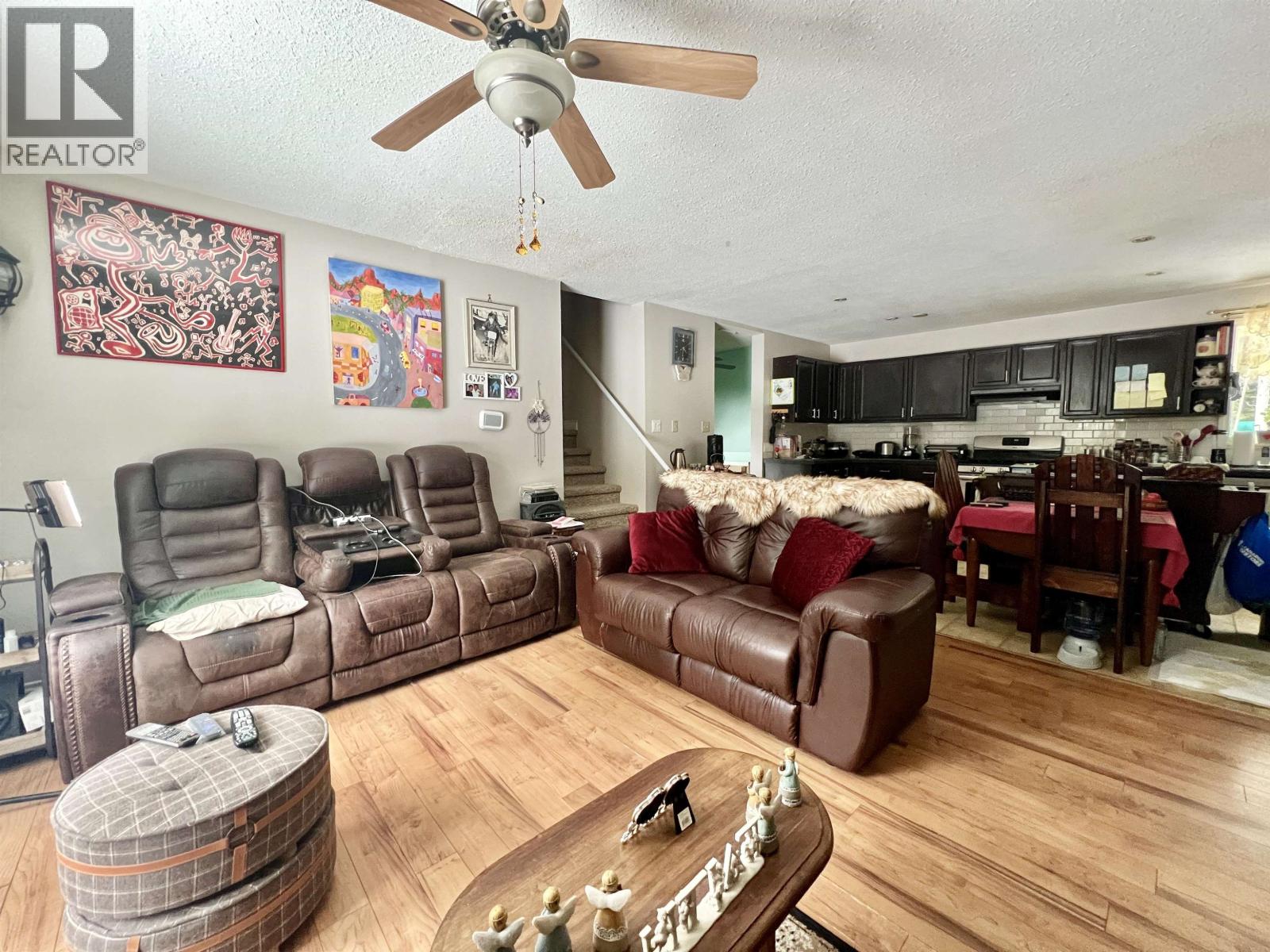 196 CHINOOK AVENUE - 9