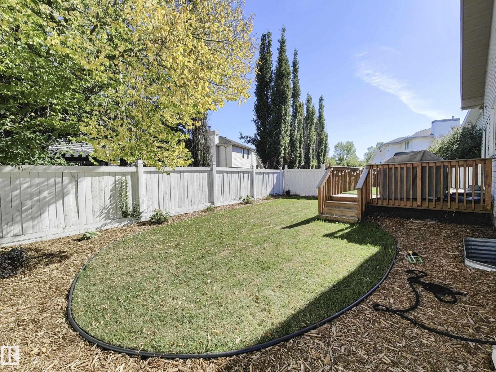 215 PETER CL NW NW, Edmonton