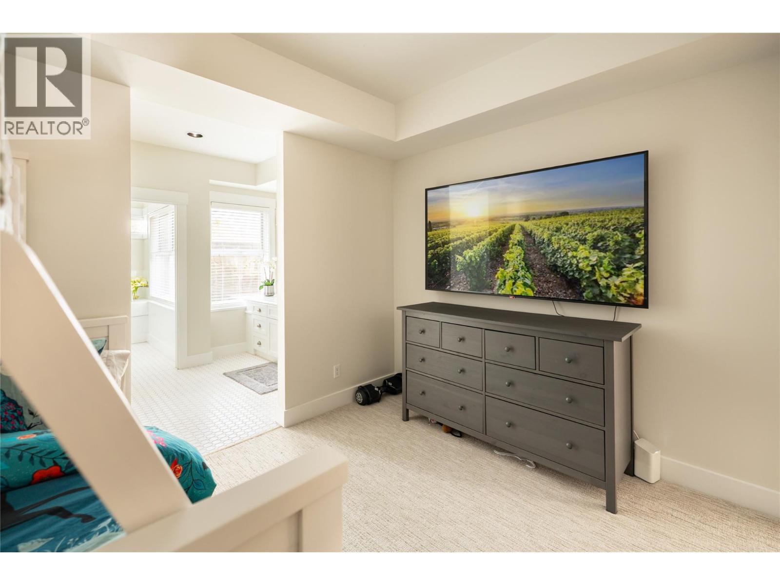 #124 3880 TRUSWELL ROAD - 16