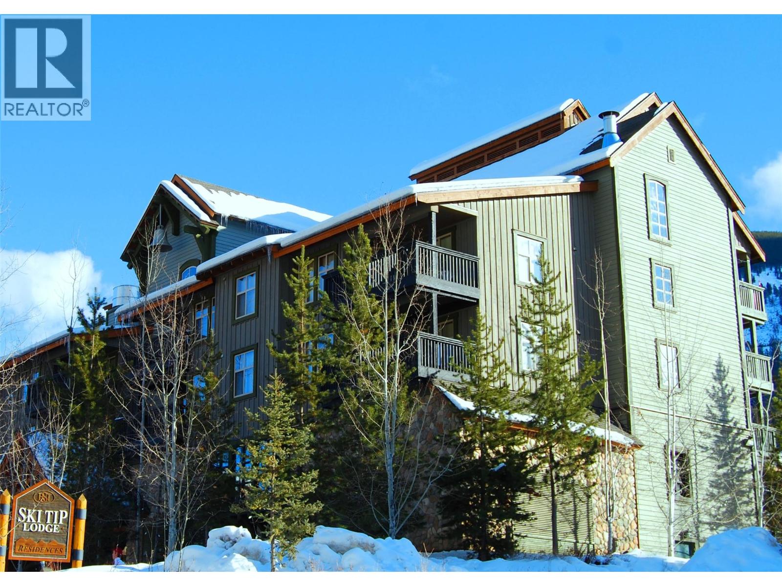 2050 SUMMIT Drive Unit# 205, Panorama