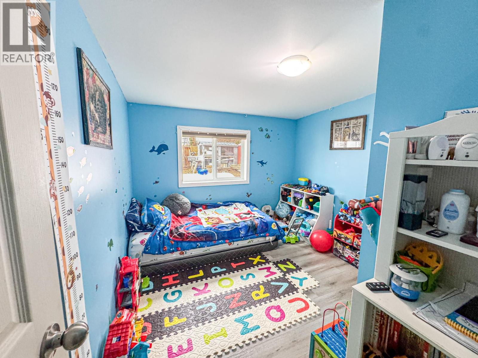 12 Eacrett Road - 16