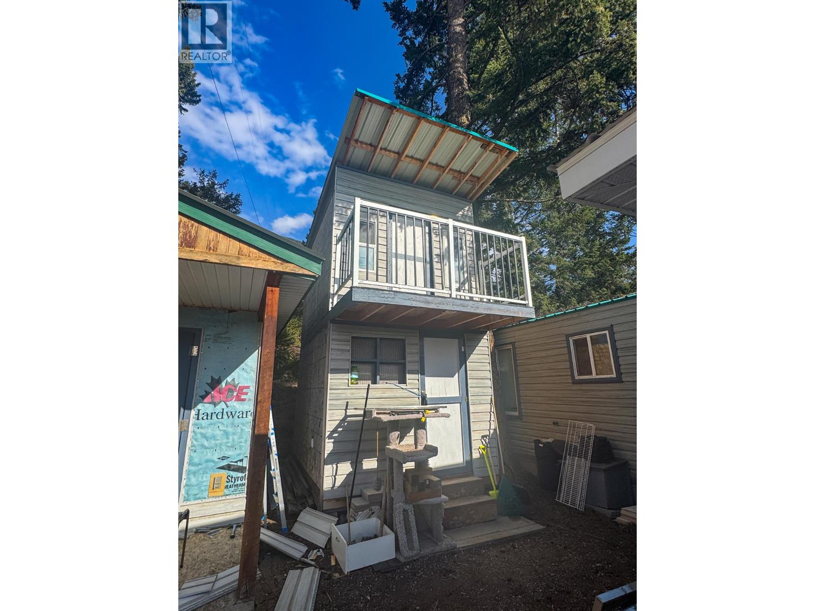 12 Eacrett Road, Radium Hot Springs