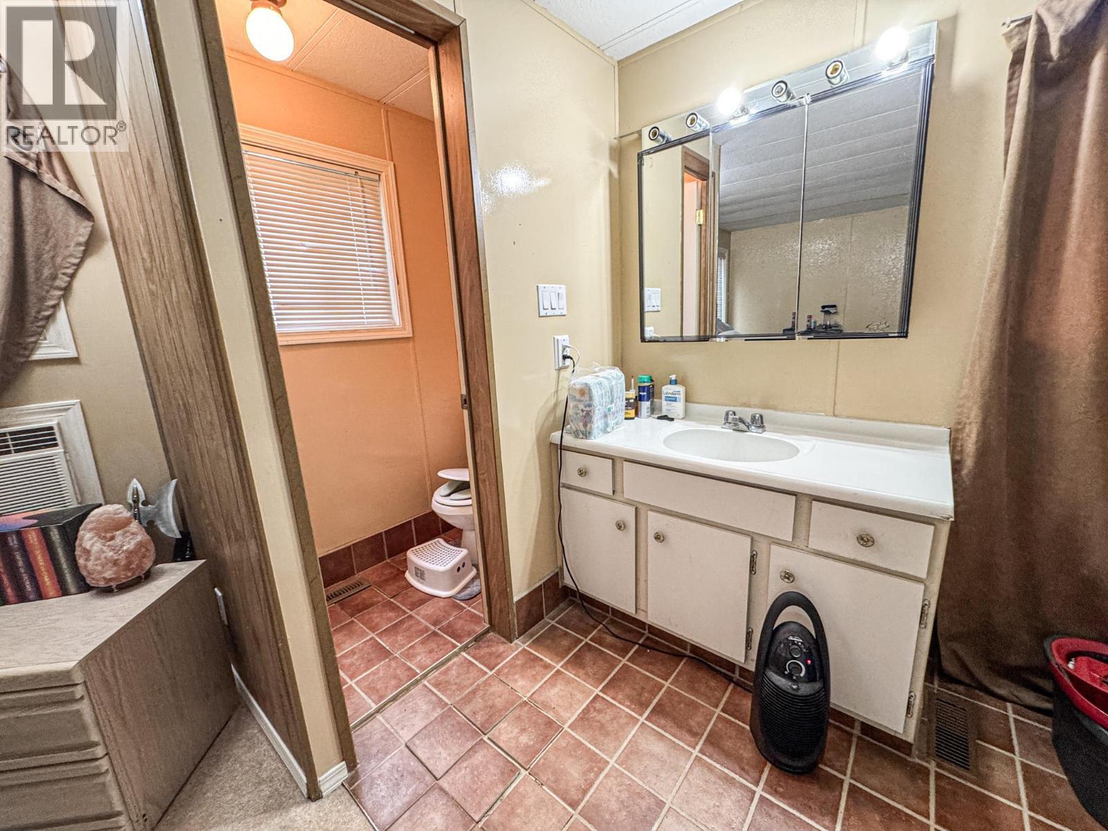 12 Eacrett Road - 5