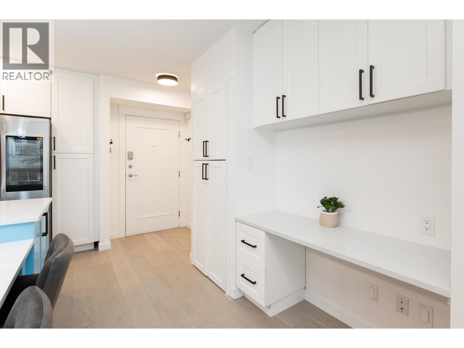 #203-1315 56 Street, Delta