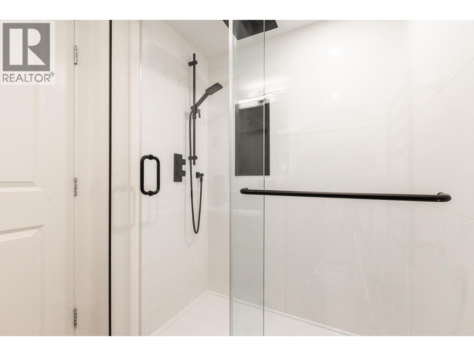 #203-1315 56 Street, Delta