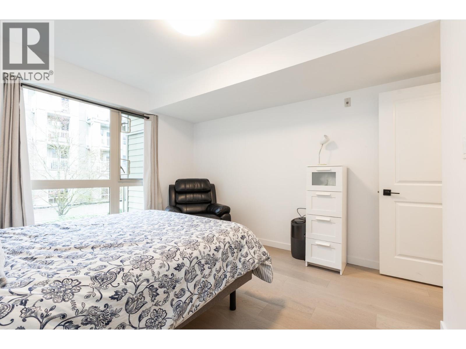 #203-1315 56 Street, Delta