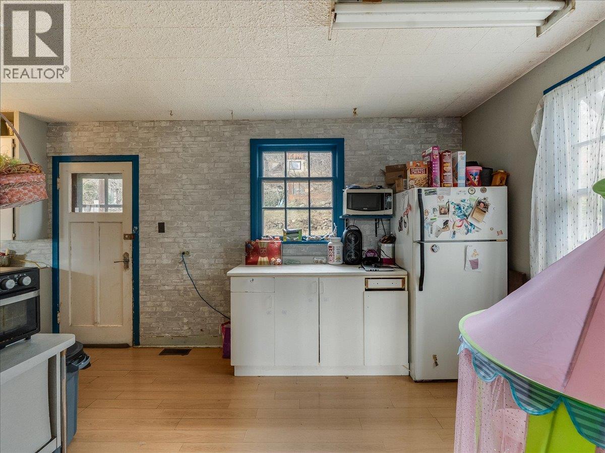 2150 Thompson Avenue, Rossland