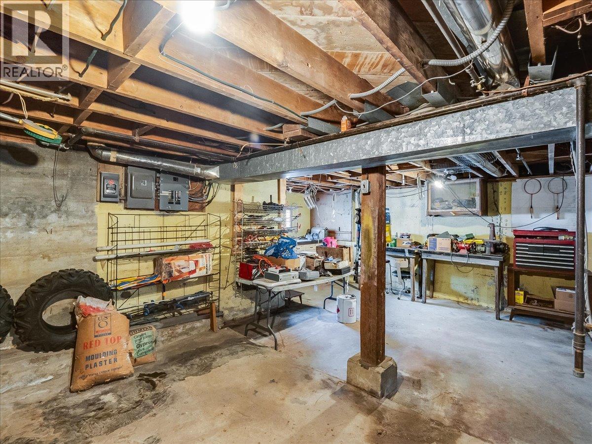 2150 Thompson Avenue, Rossland