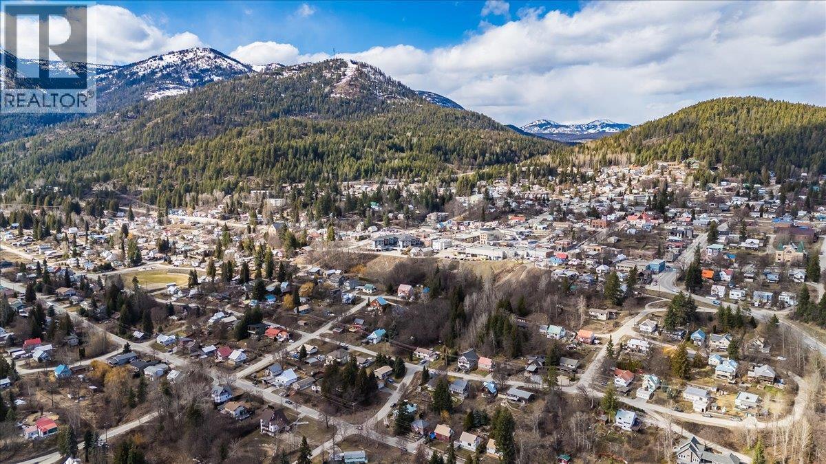 2150 Thompson Avenue, Rossland