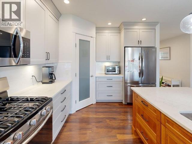 7367 GLACIER STREET - 14