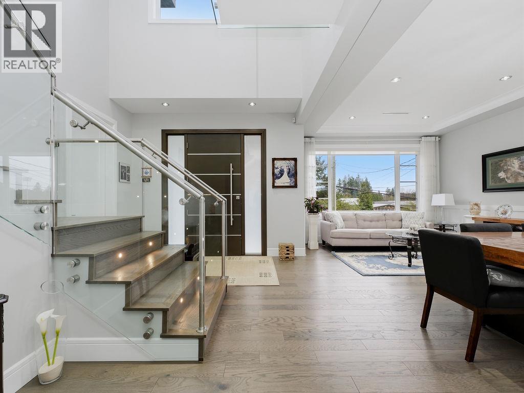 4507 PERCIVAL Avenue - photo 2