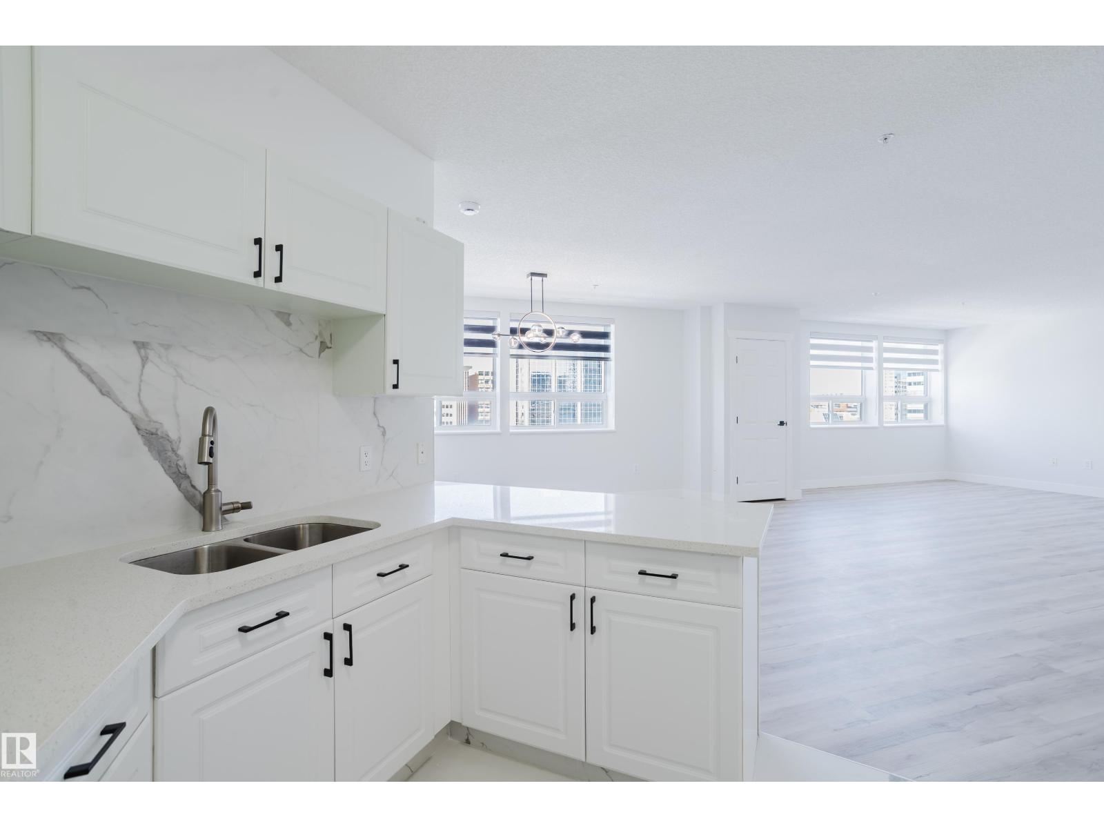 #703 9919 105 ST NW - 12