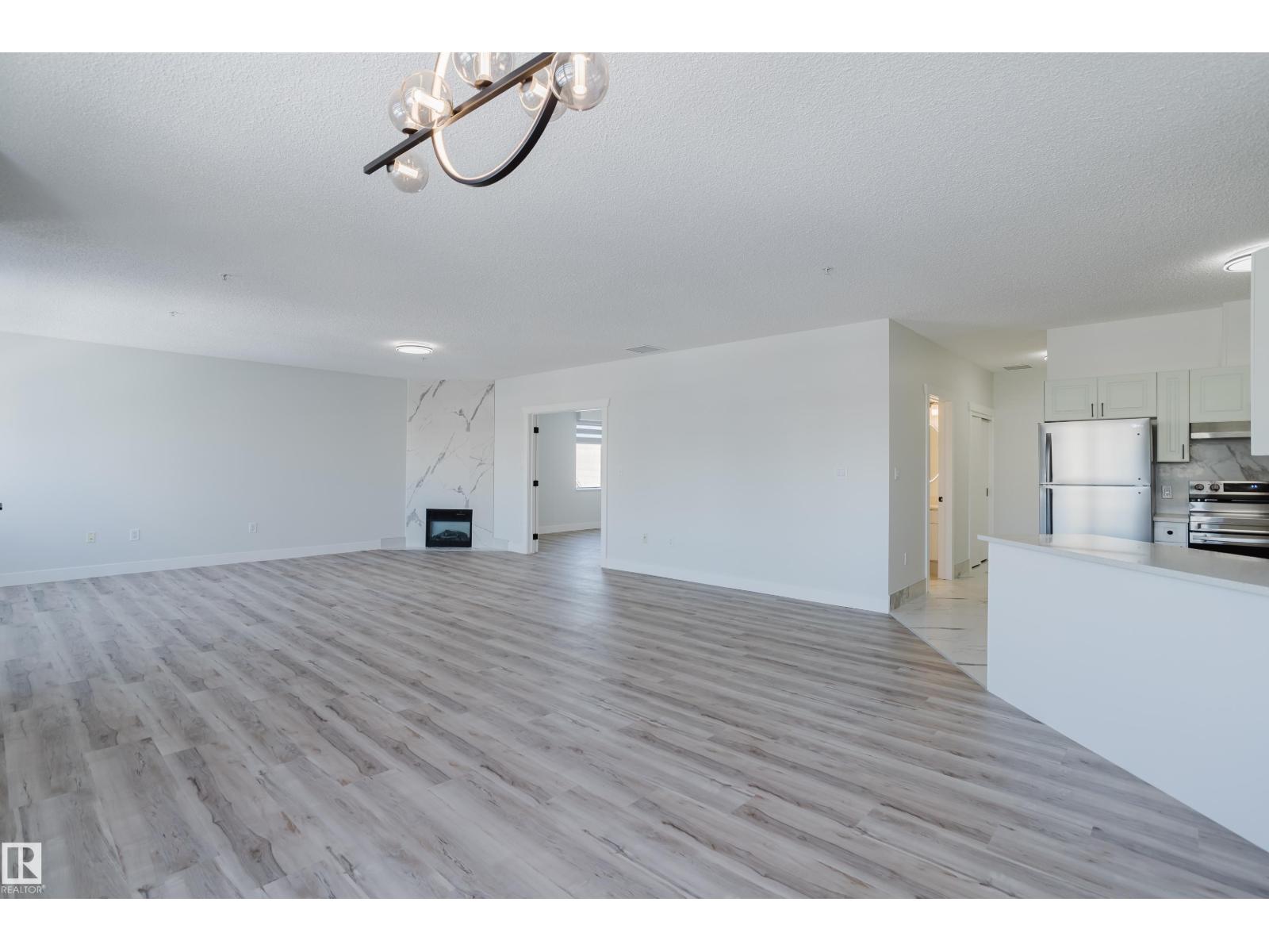 #703 9919 105 ST NW - 22