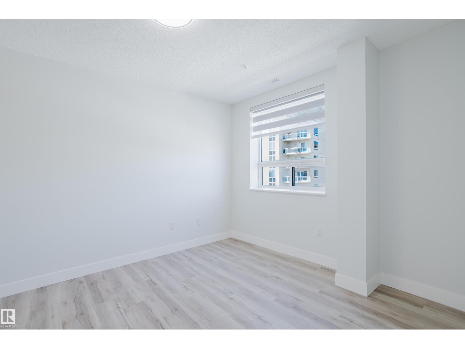 #703 9919 105 ST NW - 25