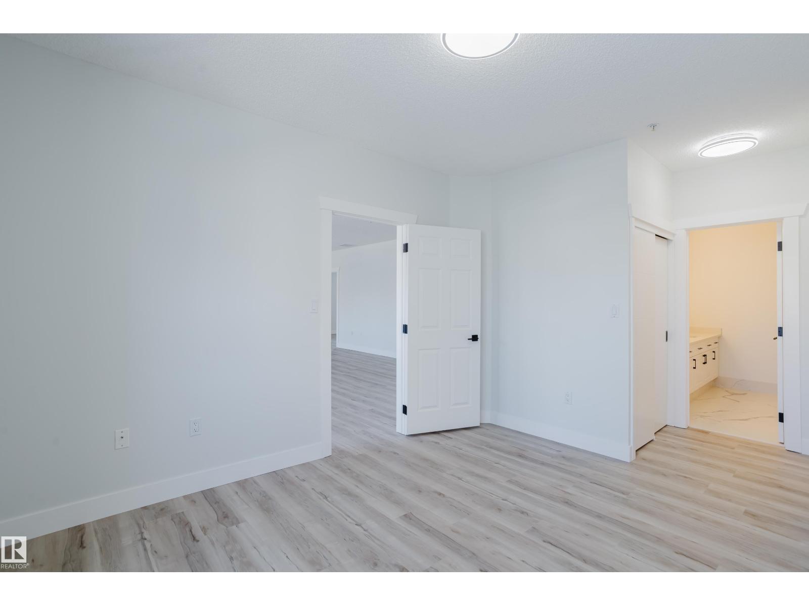 #703 9919 105 ST NW - 28
