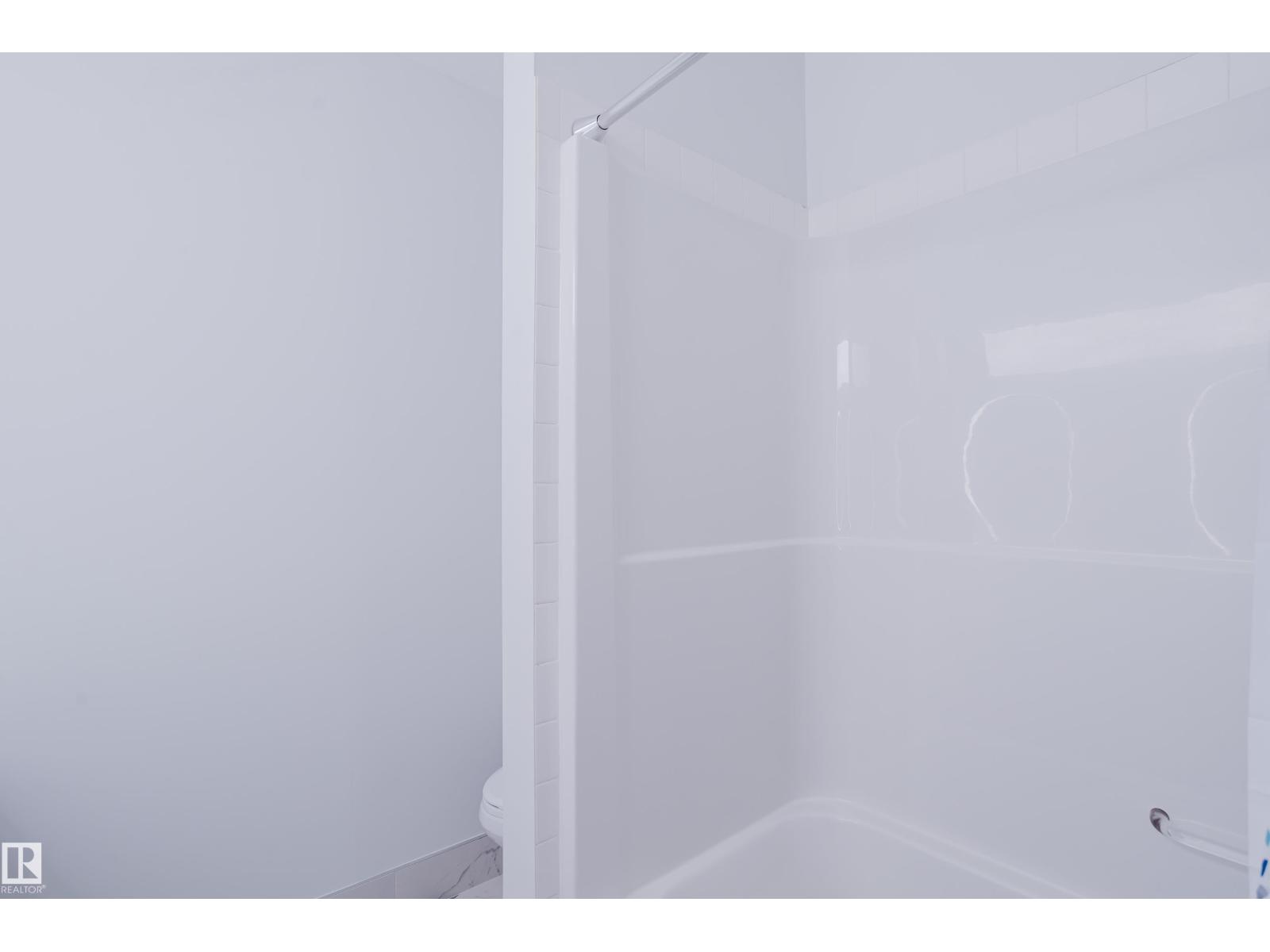 #703 9919 105 ST NW - 31