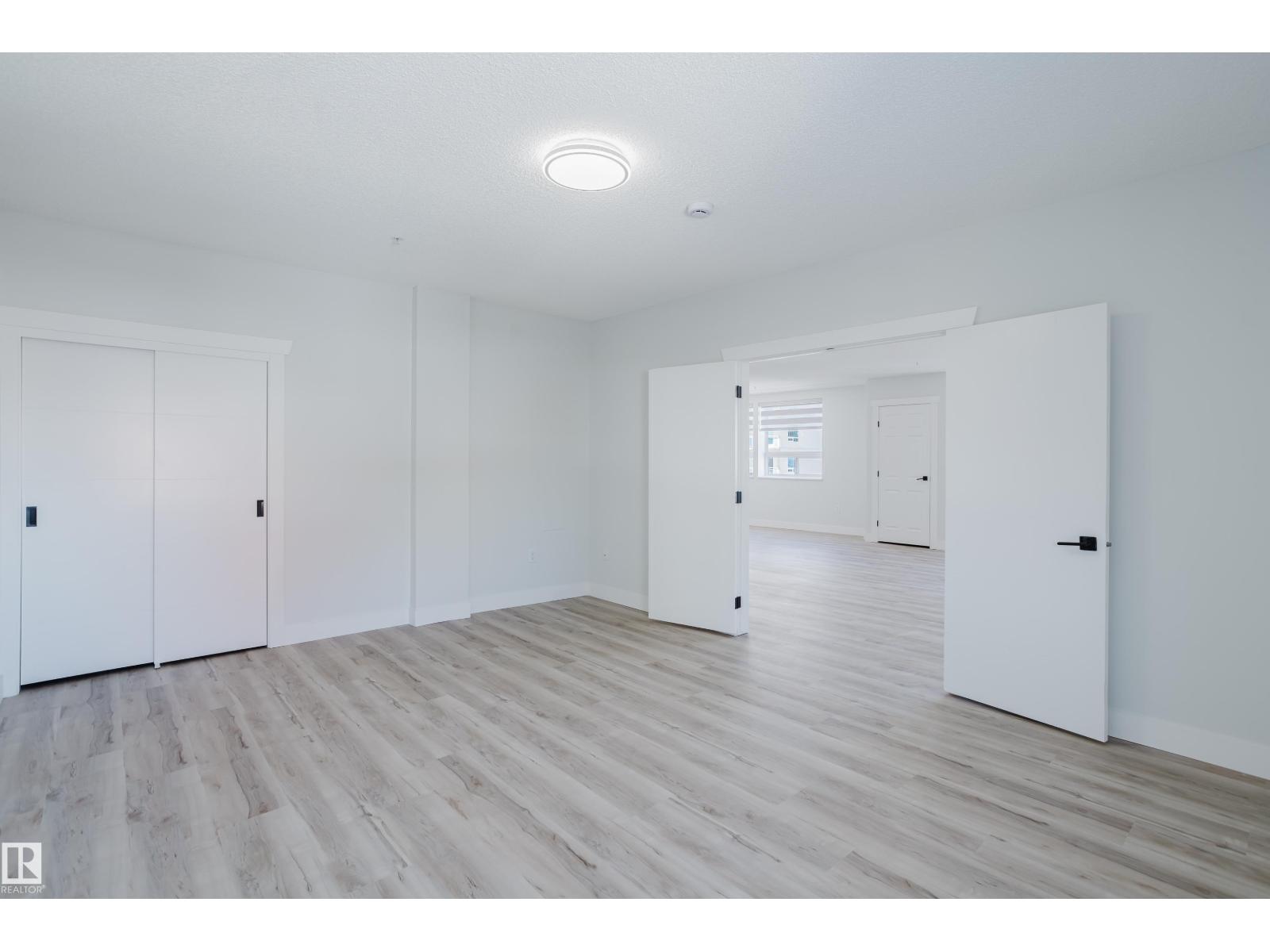 #703 9919 105 ST NW - 44